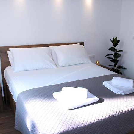 Artemis Apartment Atenas Exterior foto